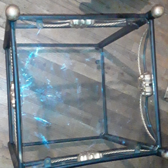 Table - Picture 3 of 3